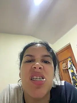 Snapshot of Annya-sweet chatting on February 12, 2:32 pm Annya-sweet online show from February 12, 2:32 pm