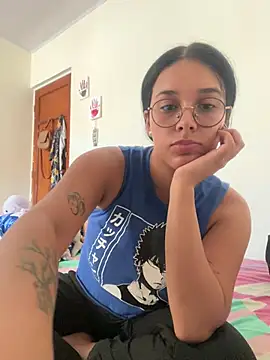Snapshot of Annya-sweet chatting on February 18, 8:14 pm Annya-sweet online show from February 18, 8:14 pm
