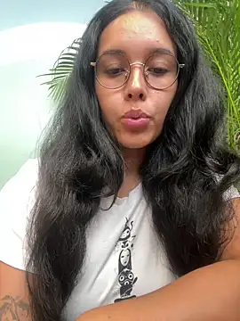 Snapshot of Annya-sweet chatting on February 19, 2:55 pm Annya-sweet online show from February 19, 2:55 pm