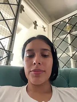 Snapshot of Annya-sweet chatting on February 19, 7:38 pm Annya-sweet online show from February 19, 7:38 pm