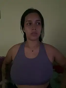 Snapshot of Annya-sweet chatting on February 27, 2:32 pm Annya-sweet online show from February 27, 2:32 pm