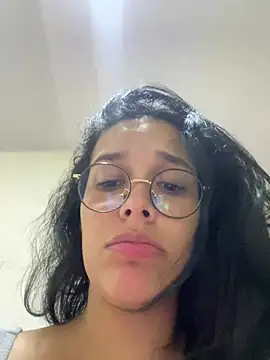 Snapshot of Annya-sweet chatting on March 4, 3:11 am Annya-sweet online show from March 4, 3:11 am