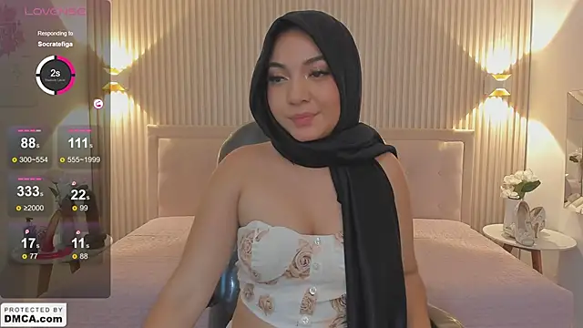 Snapshot of Sooffii_1 chatting on December 18, 5:37 am Sooffii 1 online show from December 18, 5:37 am