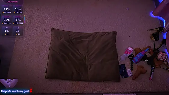 Redhead Shark new online show from March 26, 1:17 pm