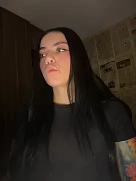 Snapshot of i_am_nina_ chatting on May 3, 1:33 am i am nina online show from May 3, 1:33 am