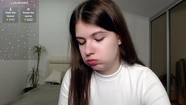 Snapshot of SayMeow_ chatting on February 2, 3:32 am SayMeow online show from February 2, 3:32 am