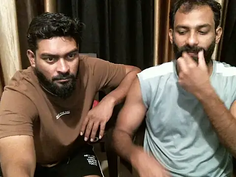 Snapshot of indian2 chatting on August 1, 3:28 am indian2 online show from August 1, 3:28 am