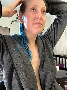 MissCumberdale online show from January 11, 8:21 pm