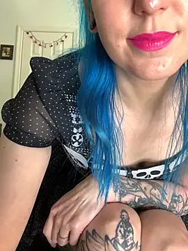 MissCumberdale online show from February 15, 7:28 pm