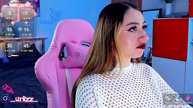 Snapshot of Fiona-Love chatting on February 5, 8:46 pm Fiona-Love online show from February 5, 8:46 pm