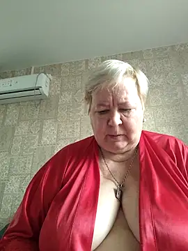 EffectFiona online show from October 14, 2:45 am