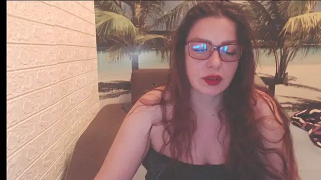 Snapshot of Queen__Natasha chatting on November 17, 10:15 pm Queen Natasha online show from November 17, 10:15 pm