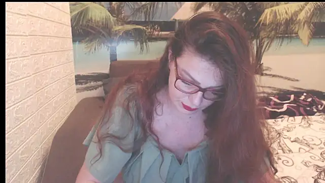 Snapshot of Queen__Natasha chatting on November 19, 9:48 pm Queen Natasha online show from November 19, 9:48 pm