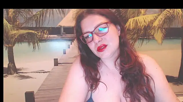 Snapshot of Queen__Natasha chatting on June 18, 9:30 pm Queen Natasha online show from June 18, 9:30 pm