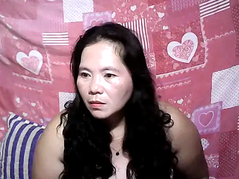 Cutehornywetmom online show from June 7, 2:32 pm