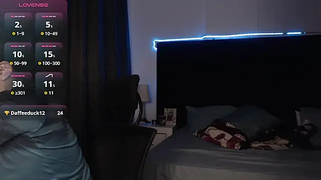 andrewmhilton  online show from November 29, 5:32 am