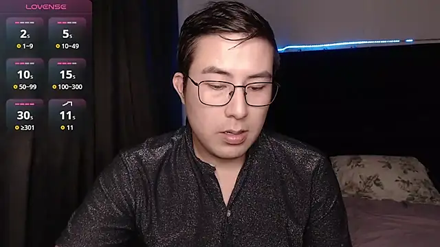 andrewmhilton  online show from January 9, 6:38 am