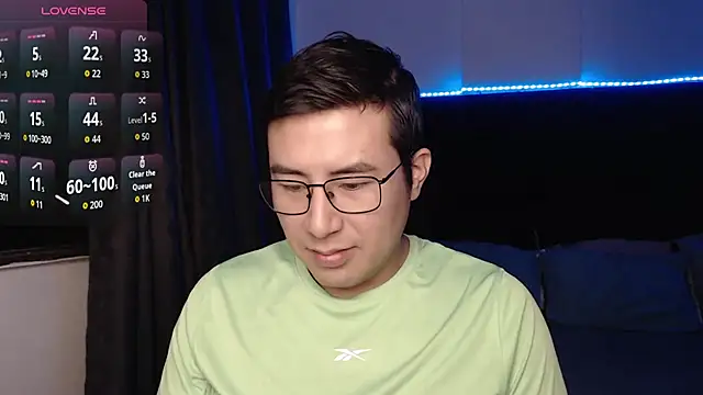 andrewmhilton  online show from March 10, 11:54 pm