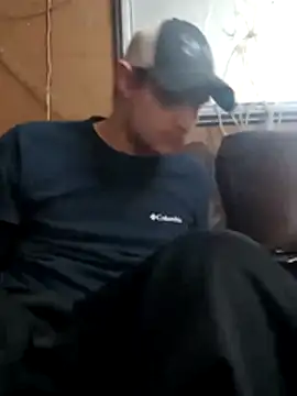 Snapshot of Midwestalpha chatting on December 22, 12:05 pm Midwestalpha online show from December 22, 12:05 pm