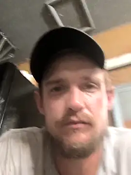 Snapshot of Midwestalpha chatting on October 5, 4:55 am Midwestalpha online show from October 5, 4:55 am