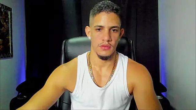 jhonnysnow17 online show from October 21, 10:32 pm