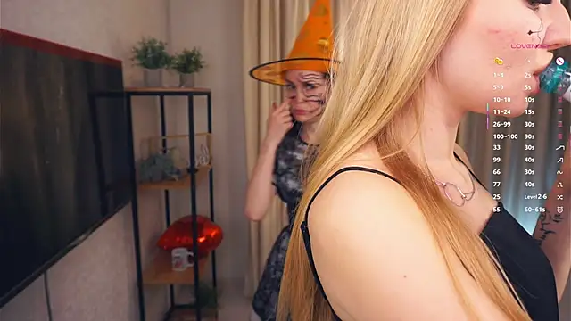 EllenReeves online show from October 31, 6:25 am