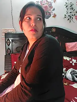 Poojabhabi101 online show from January 11, 6:18 am