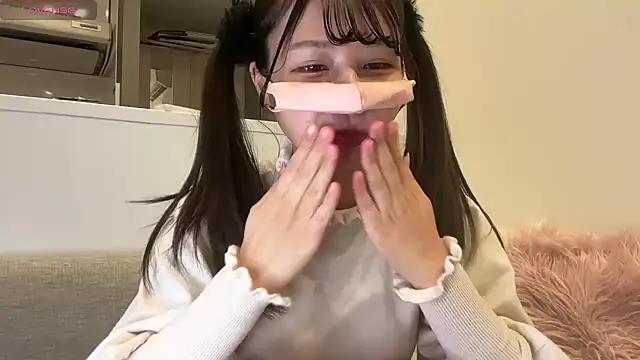 Snapshot of Ray-00 chatting on January 18, 6:13 am Ray-00 online show from January 18, 6:13 am