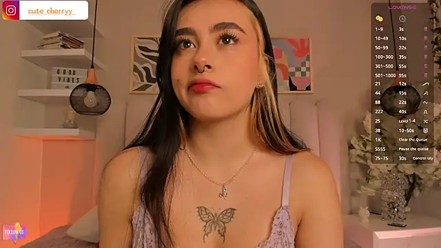 Snapshot of cute__cherry_ chatting on February 2, 8:07 pm cute cherry online show from February 2, 8:07 pm