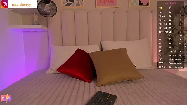 Snapshot of cute__cherry_ chatting on February 3, 8:14 pm cute cherry online show from February 3, 8:14 pm