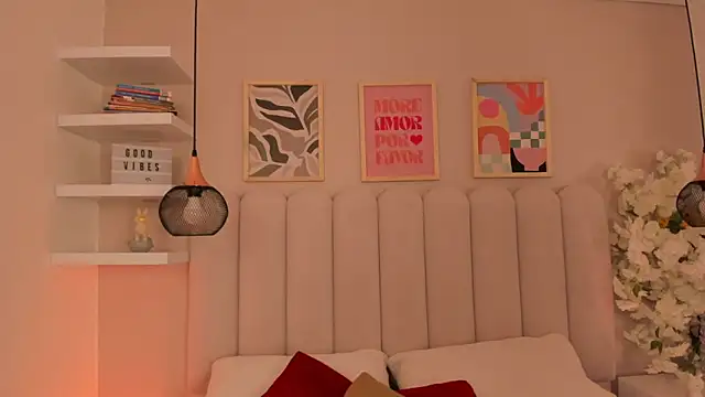 Snapshot of cute__cherry_ chatting on February 13, 8:16 pm cute cherry online show from February 13, 8:16 pm