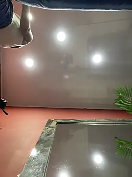 Aluna sweet online show from October 9, 8:40 pm