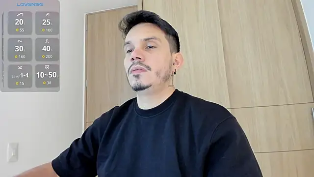 alejandro stark online show from December 13, 8:25 pm