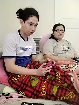 LiverandBrat77 online show from February 5, 4:55 pm