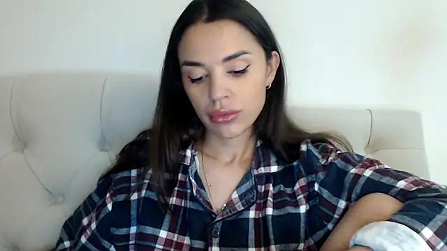 Snapshot of Mika_Gold chatting on October 9, 5:33 pm Mika Gold online show from October 9, 5:33 pm