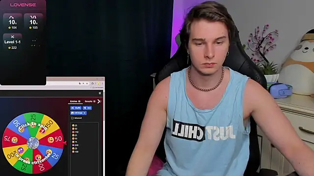 Snapshot of Vincent_Strong chatting on November 17, 1:39 pm Vincent Strong online show from November 17, 1:39 pm