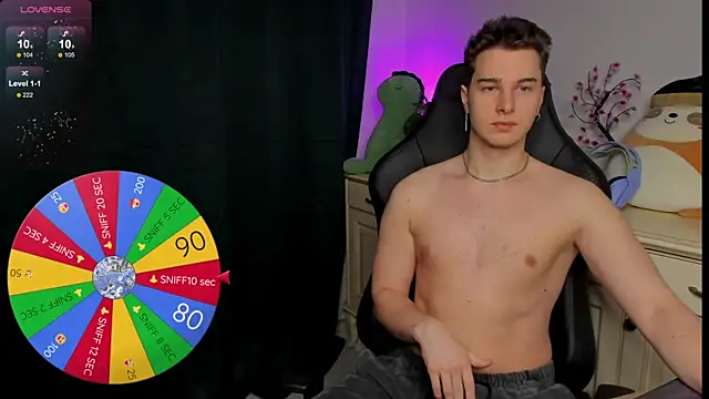 Snapshot of Vincent_Strong chatting on November 26, 8:48 am Vincent Strong online show from November 26, 8:48 am