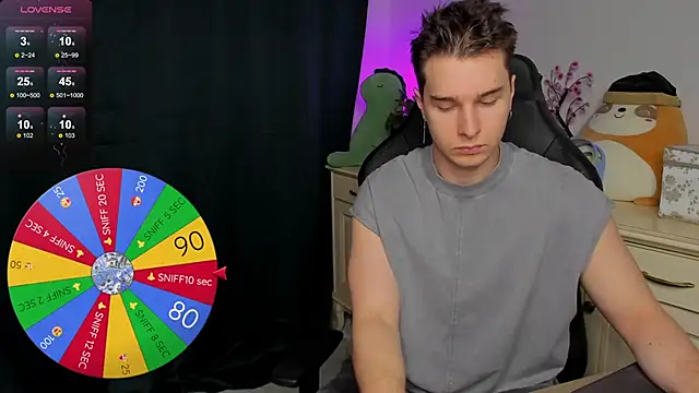 Snapshot of Vincent_Strong chatting on November 30, 9:24 am Vincent Strong online show from November 30, 9:24 am