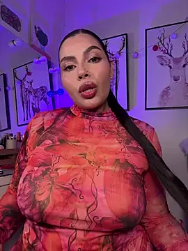 GigiiStone online show from February 24, 2:26 pm