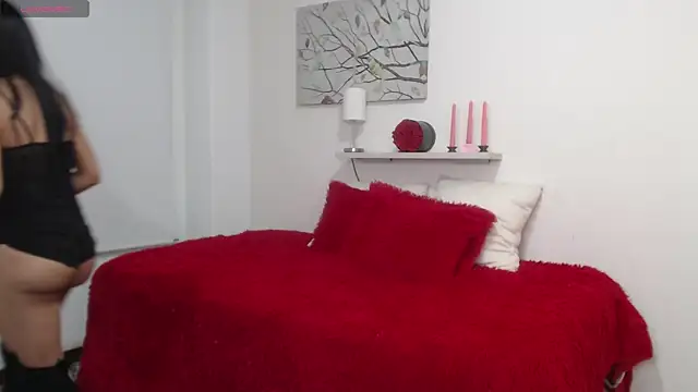 sofia perez    online show from March 26, 7:30 pm