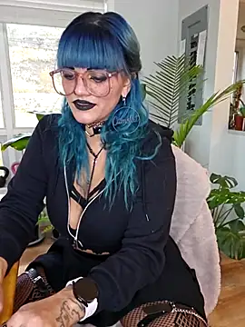 anyalikestosuck online show from November 18, 8:13 pm