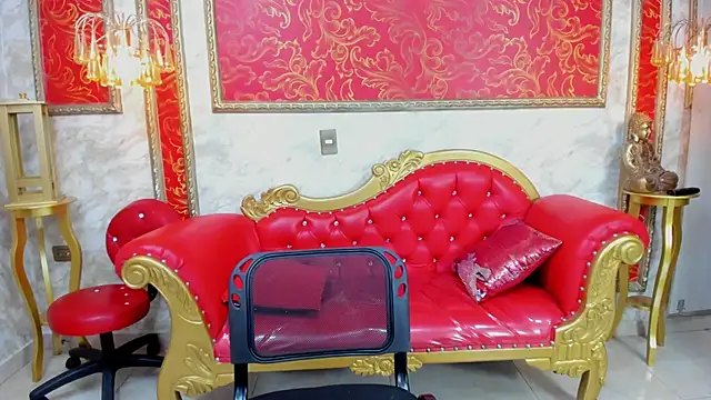Snapshot of Myhottie_Milf chatting on February 24, 4:58 pm Myhottie Milf online show from February 24, 4:58 pm