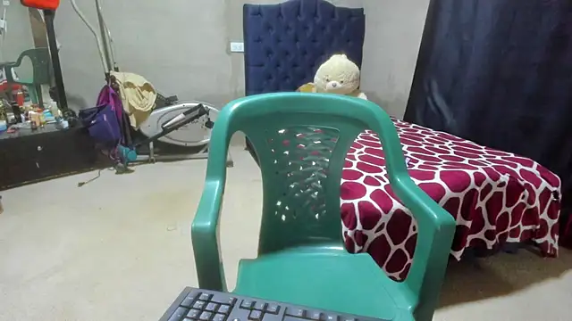 mature  bigboobs   online show from December 11, 5:04 pm