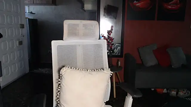 Snapshot of allifit01 chatting on March 11, 12:11 pm allifit01 online show from March 11, 12:11 pm