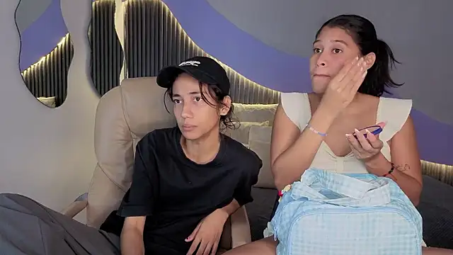 hot little bunny online show from March 28, 7:57 pm