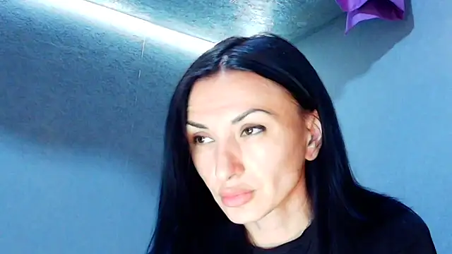 Snapshot of Siaconna chatting on June 12, 8:46 am Siaconna online show from June 12, 8:46 am