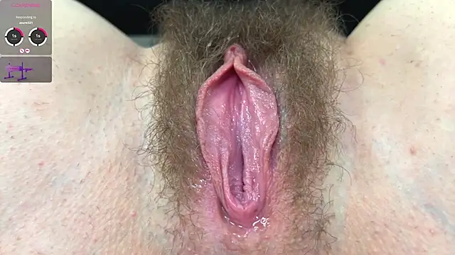 Snapshot of tanya_goddesss chatting on February 2, 2:16 pm tanya goddesss online show from February 2, 2:16 pm