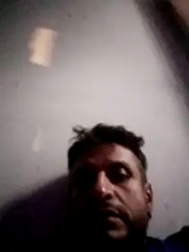 Snapshot of kevin613603 chatting on February 5, 8:52 am kevin613603 online show from February 5, 8:52 am