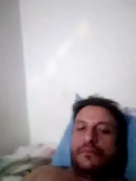 Snapshot of kevin613603 chatting on February 14, 9:39 am kevin613603 online show from February 14, 9:39 am