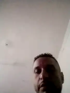 Snapshot of kevin613603 chatting on February 15, 8:02 am kevin613603 online show from February 15, 8:02 am